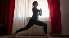 7 cviků ve stoje pro lidi starší 45 let, které jsou účinnější než hodinový trénink